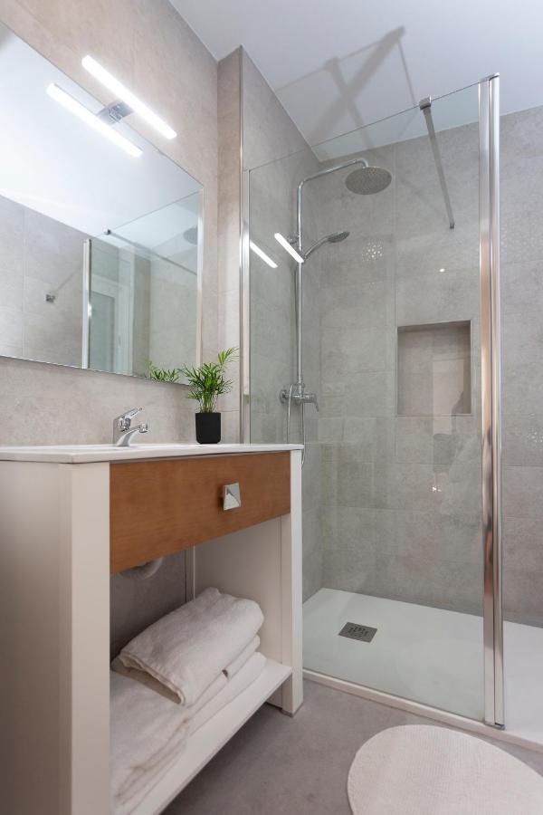 Rd Aparcamiento Incluido Triana Luminoso Comodo Apartamento 2Bd 2Bth Seville Luaran gambar